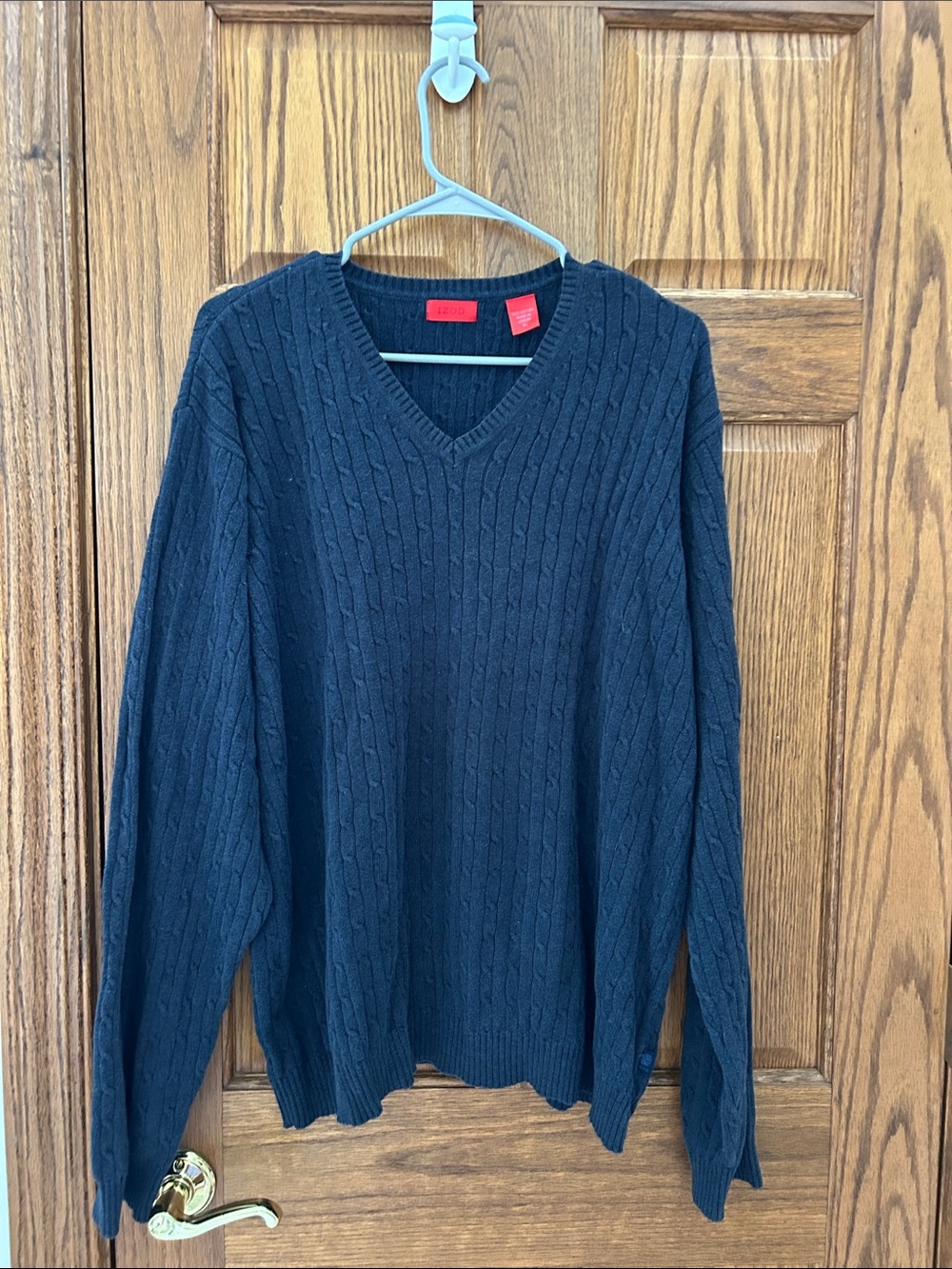 Izod Men's V-Neck Cable Knit Sweater - Navy